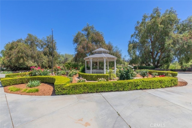 38855 Bella Vista Rd, Temecula, CA 92592 - view of property's community with a gazebo