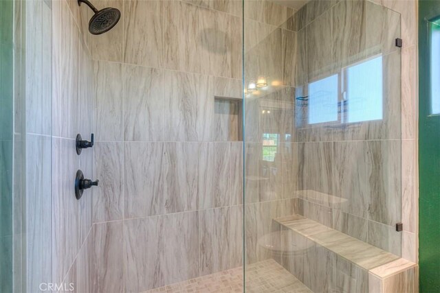 5981 Kibler Rd, Paradise, CA 95969 - full bath with tiled shower