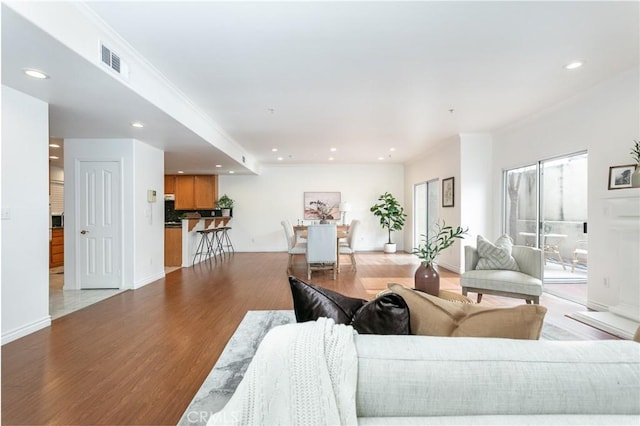 18 Fano St Unit 2, Arcadia, CA 91006 - living room featuring wood finished floors, recessed lighting, and baseboards
