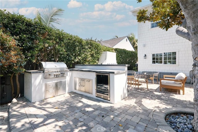 6443 W 81st St, Los Angeles, CA 90045 - view of patio / terrace with beverage cooler