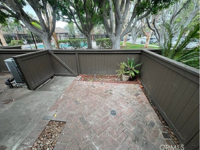 2364 S Cutty Way Unit 3, Anaheim, CA 92802 - view of patio / terrace