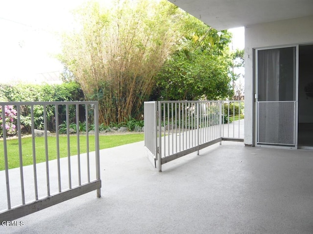 1810 Ramona Ave Unit 15, South Pasadena, CA 91030 - view of patio / terrace
