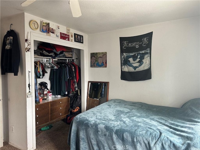 2789 Spencer Ave, Oroville, CA 95966 - carpeted bedroom with a closet, ceiling fan, and a textured ceiling