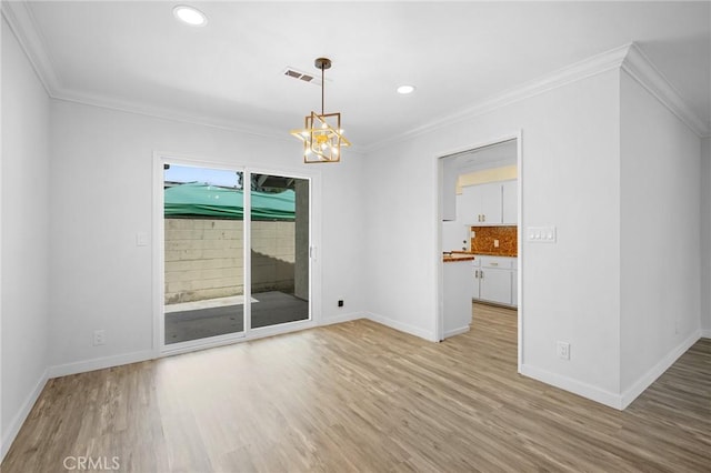 575 Winona Way, Pasadena, CA 91103 - unfurnished room featuring crown molding, light wood finished floors, a chandelier, recessed lighting, and baseboards
