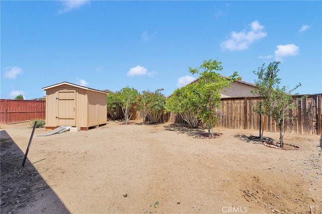 16702 Hastings Pl, Victorville, CA 92395 - view of fenced backyard