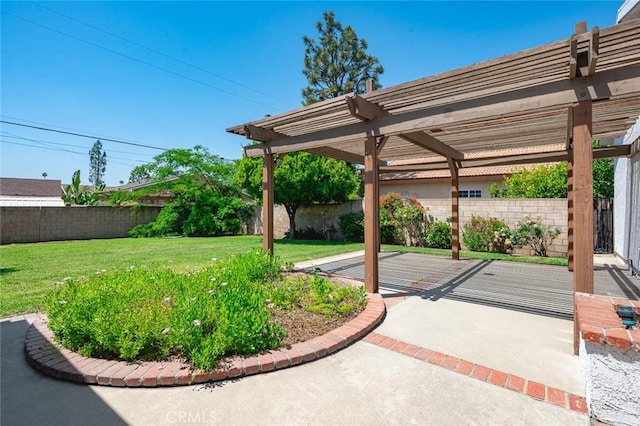 1038 E Meda Ave, Glendora, CA 91741 - view of yard featuring a pergola and a patio area