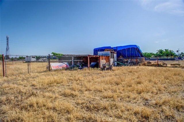 5915 Weedpatch, Bakersfield, CA 93307 - view of yard