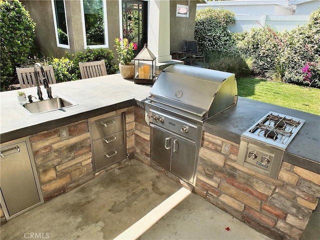 1820 Carfax Ave, Long Beach, CA 90815 - view of patio featuring a sink and area for grilling
