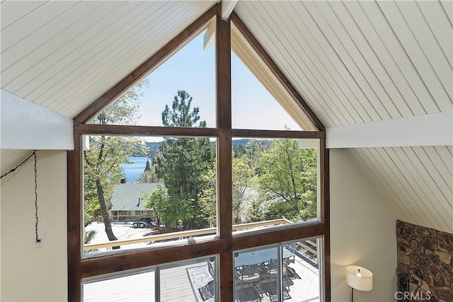 27559 N Bay, Lake Arrowhead, CA 92352 - detailed view of wooden ceiling with exposed beams