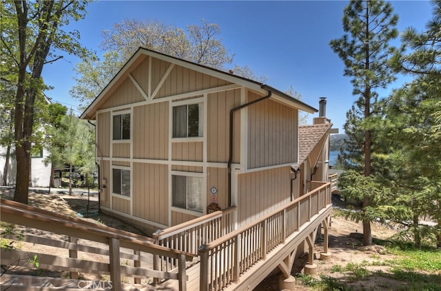 27559 N Bay, Lake Arrowhead, CA 92352 - view of property exterior with a chimney