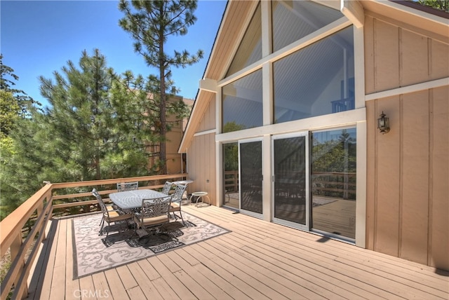 27559 N Bay, Lake Arrowhead, CA 92352 - wooden deck with outdoor dining area