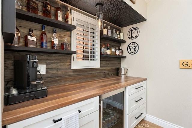 25311 Darlington, Mission Viejo, CA 92692 - indoor dry bar with wine cooler and baseboards