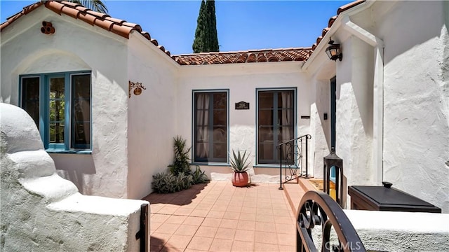 2336 N Riverside Dr, Santa Ana, CA 92706 - view of patio