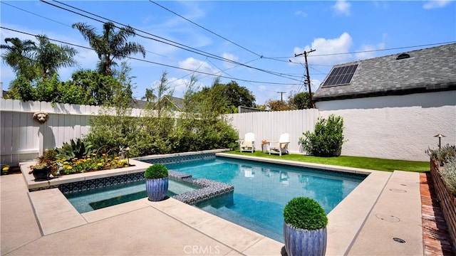 2336 N Riverside Dr, Santa Ana, CA 92706 - view of swimming pool with a fenced backyard and a pool with connected hot tub