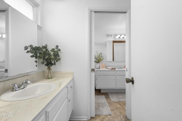 9502 El Portal Ct, Ventura, CA 93004 - bathroom featuring vanity