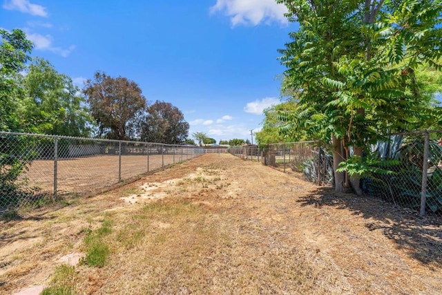 1466 Pacific Ave, Norco, CA 92860 - view of yard