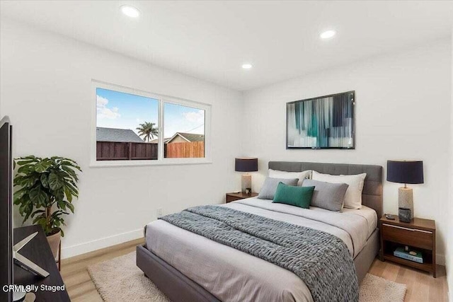 430 La Canada Ave, Oxnard, CA 93033 - bedroom featuring light wood finished floors and recessed lighting