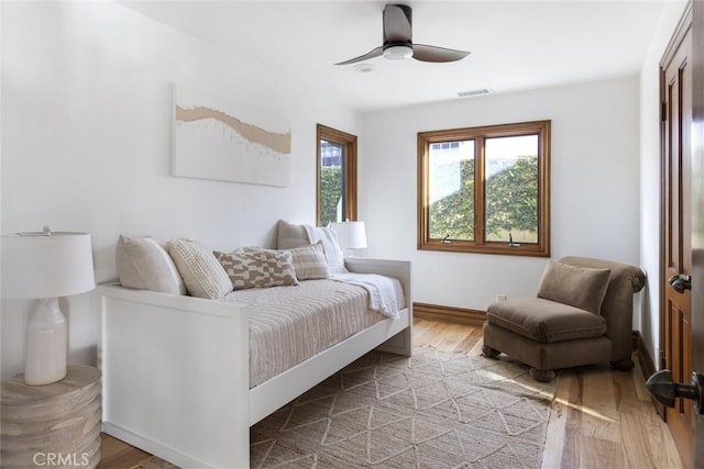 929 Lake St, Venice, CA 90291 - bedroom with wood finished floors, ceiling fan, and baseboards