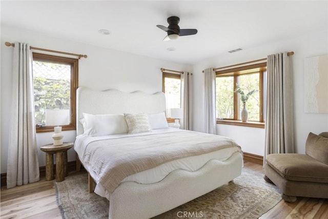 929 Lake St, Venice, CA 90291 - bedroom featuring light wood finished floors and ceiling fan