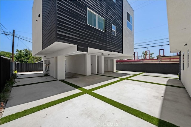 5218 Auckland Ave, Toluca Lake, CA 91601 - view of patio / terrace