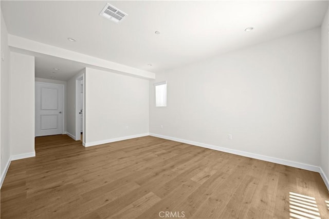 5218 Auckland Ave, Toluca Lake, CA 91601 - spare room featuring wood finished floors, baseboards, and recessed lighting