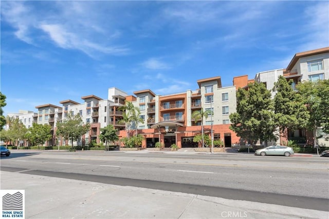 100 S Alameda St Unit 162, Los Angeles, CA 90012 - view of apartment building / complex