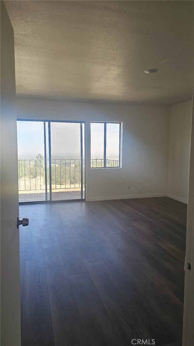 2910 Silver Ridge Dr, Pinon Hills, CA 92372 - photo 21