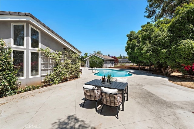 5571 Mountain View Ave, Yorba Linda, CA 92886 - view of pool with a patio