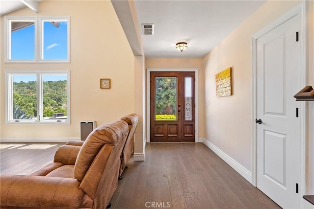 9900 Carmelita Ave, Atascadero, CA 93422 - entrance foyer featuring hardwood / wood-style floors and baseboards