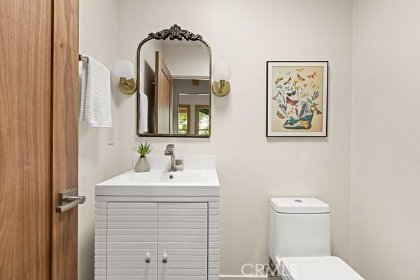 4958 Highland View Ave, Los Angeles, CA 90041 - half bath featuring toilet and vanity