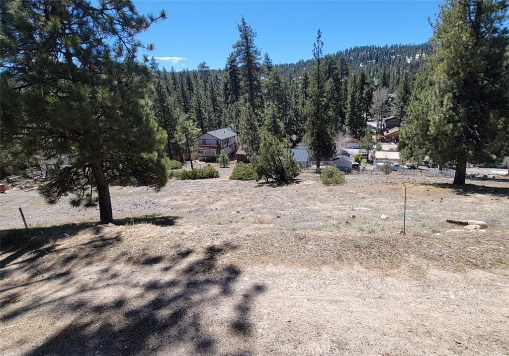 39243 Crest Ln, Big Bear Lake, CA 92315 - photo 3