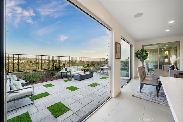 1844 Aliso Canyon Dr, Lake Forest, CA 92610 - sunroom / solarium with tile patterned floors and recessed lighting