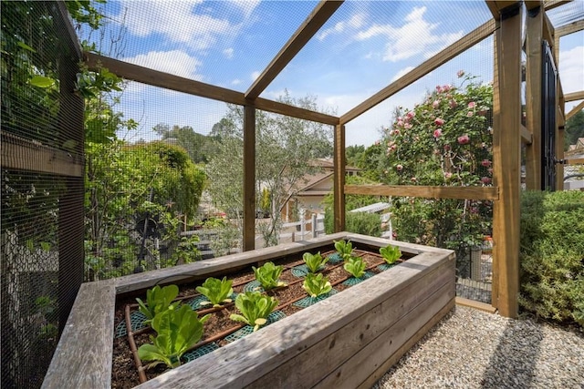 5558 Hoback Glen Rd, Hidden Hills, CA 91302 - wooden terrace featuring a garden