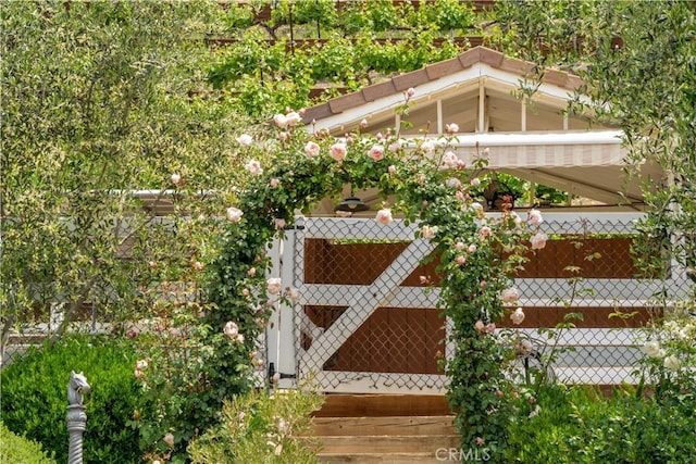5558 Hoback Glen Rd, Hidden Hills, CA 91302 - view of yard