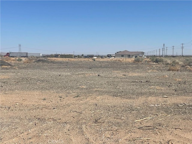 11252 Cactus Rd, Adelanto, CA 92301 - view of yard