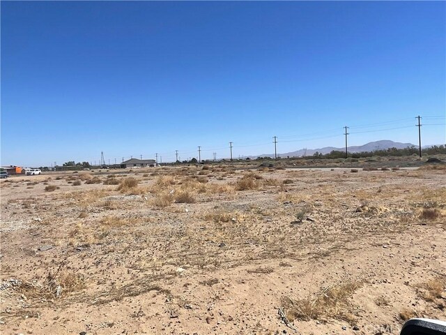 11252 Cactus Rd, Adelanto, CA 92301 - view of yard with a mountain view