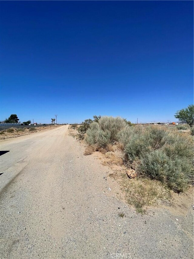 11252 Cactus Rd, Adelanto, CA 92301 - view of road