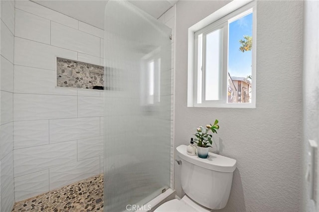 27175 Via Debra, Menifee, CA 92586 - bathroom with healthy amount of natural light, toilet, and a tile shower