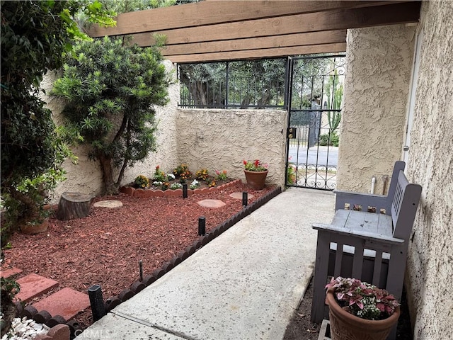 9025 Willis Ave Unit 141, Panorama City, CA 91402 - view of patio featuring a gate