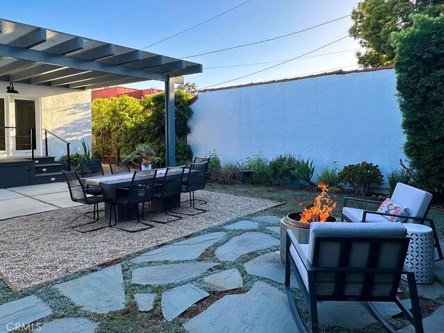 1927 W 84th Pl, Los Angeles, CA 90047 - view of patio / terrace with outdoor dining space