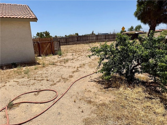 15620 Smoke Tree St, Hesperia, CA 92345 - view of yard