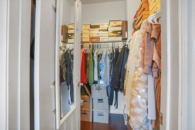 7132 Torrey Mesa Ct, San Diego, CA 92129 - spacious closet with wood finished floors