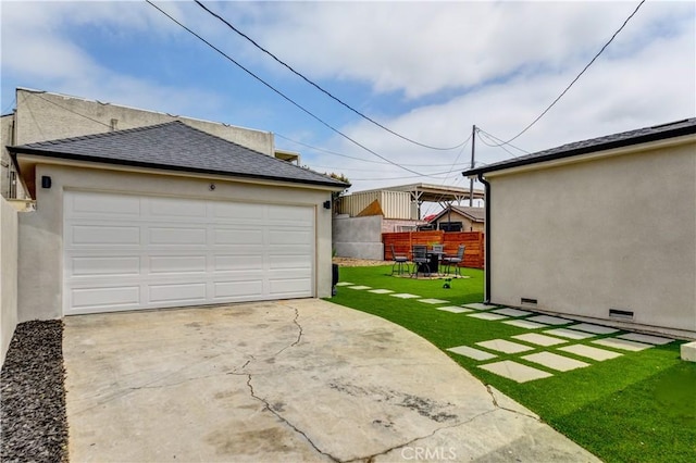 10806 S St Andrews Pl, Los Angeles, CA 90047 - view of garage