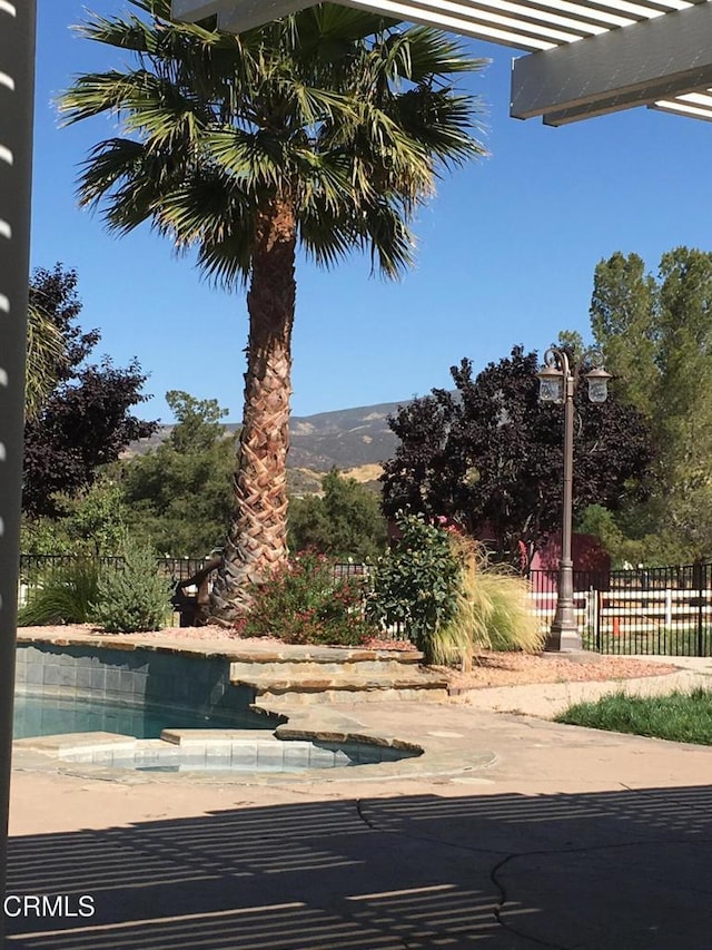 35135 Caprock Rd, Santa Clarita, CA 91390 - view of pool