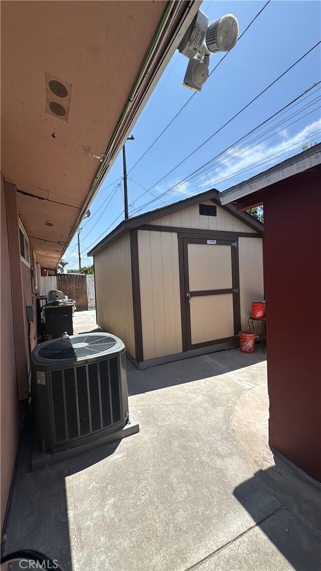 1314 E Sandalwood Ave, Anaheim, CA 92805 - photo 33