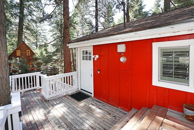 531 W Victoria Ct, Lake Arrowhead, CA 92352 - view of wooden terrace
