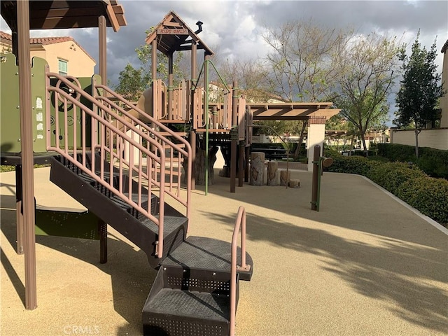 3407 Paseo Dr, Brea, CA 92823 - view of community play area