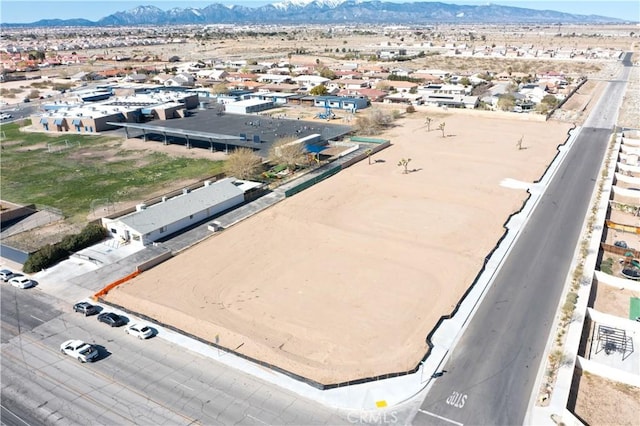 4 Valencia St, Hesperia, CA 92345