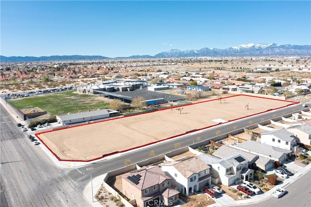 4 Valencia St, Hesperia, CA 92345