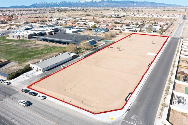 4 Valencia St, Hesperia, CA 92345
